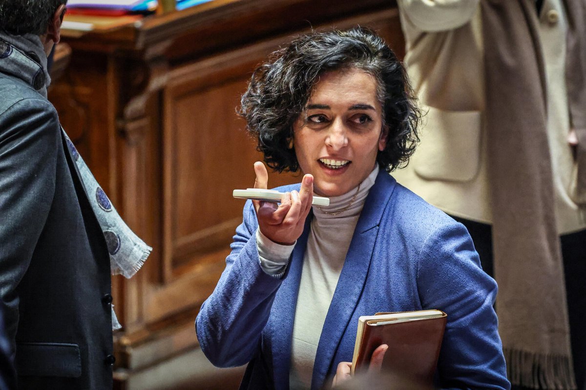 le_Parisien's tweet image. « L’impression de devoir choisir entre mes enfants et mon mandat » : les députés épuisés par la séquence du budget
➡️ l.leparisien.fr/FYge