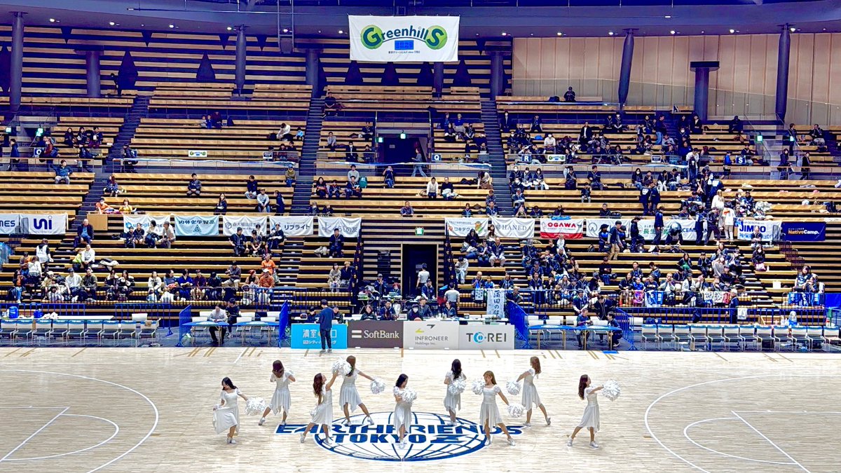 \本日20:00よりインスタLIVE⚡️/

クリスマス前夜は私たちと一緒に
楽しい時間を過ごしませんか？？

前節限定で披露いたしました、
クリスマスパフォーマンスを10人ver.を
お届けいたします🎄
楽しみにお待ちくださいね！

#アスフレ #zgirls