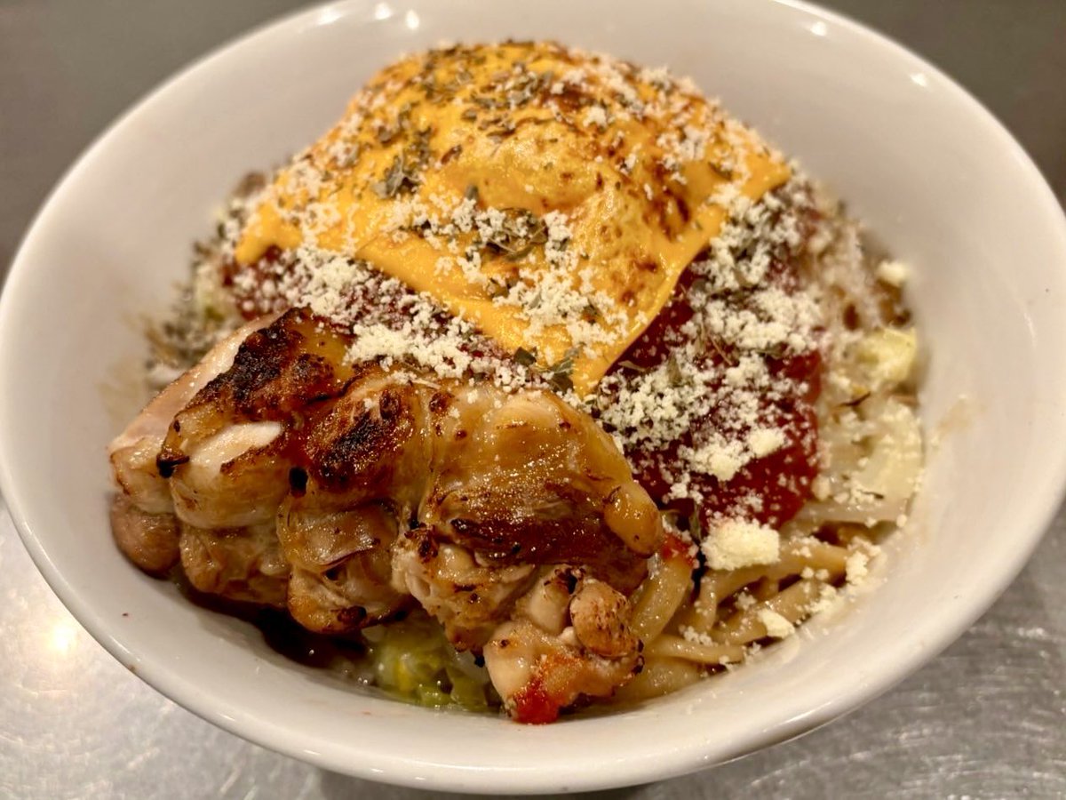 🎄クリスマス限定🎄】 今年もやります 《ピザ汁なし🍕》 去年、想像