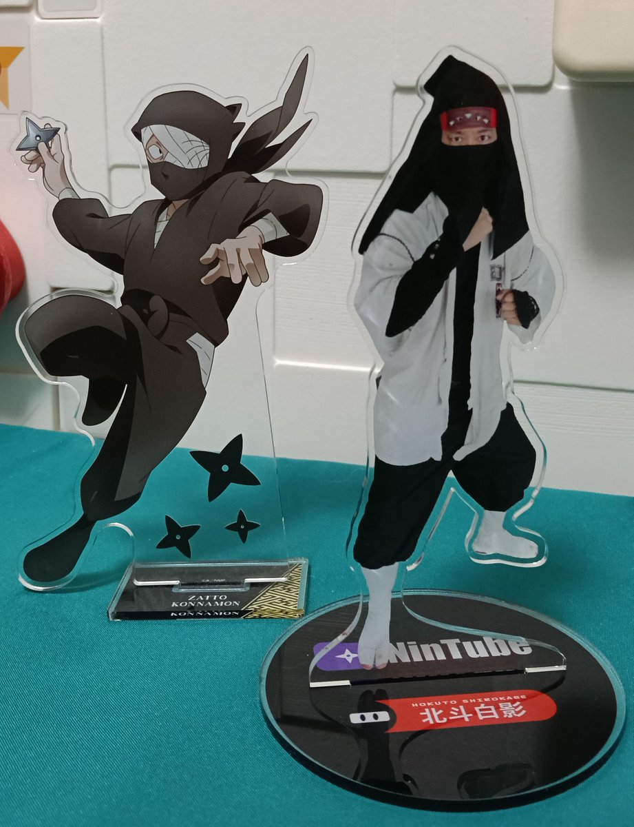 旧百忍者です☆未開封　頭文字D①＋④ iga-ichi_njg-stg-ini-njm-kf