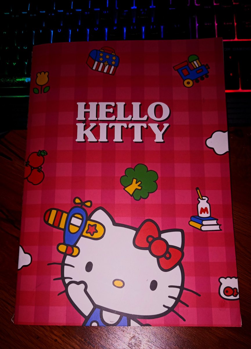 My beloved Hello Kitty (death)note book that I use for notes for my comic/webtoon thing!😎

I just love having notebooks with notes, information, cute little drawings, is just a lot of fun!❤️

Anyone here has something similar? 🙃

#artmoots
#sanrio