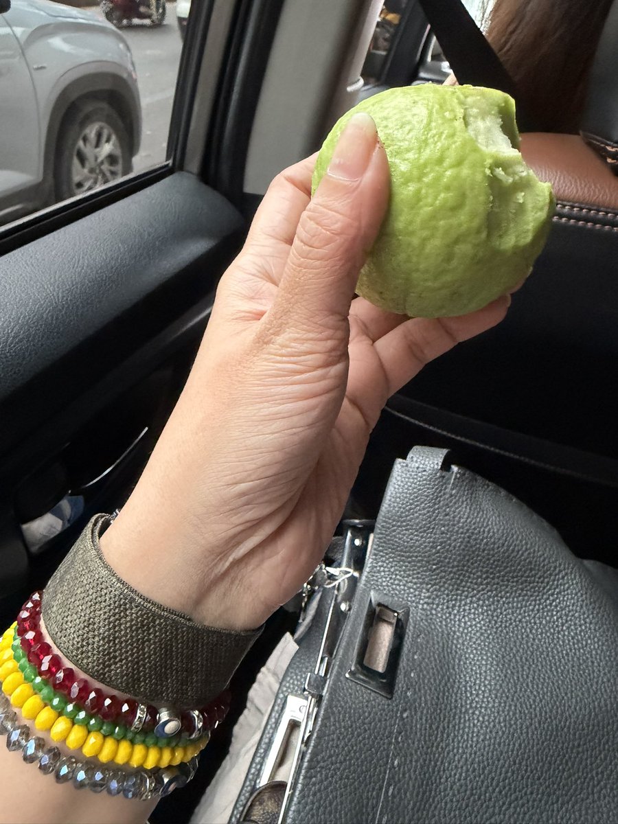 Shabeena_CM's tweet photo. Guava girl energy 🍈 Fresh, bold, unapologetically me. Sweet on the outside, strong at the core. 
#GuavaGirl #FreshVibes #BoldAndSweet #NaturalGlow #UnapologeticallyMe #DesiConfidence #SoftYetStrong #GlowNaturally 🍈✨ https://t.co/EQWC9KgM7K