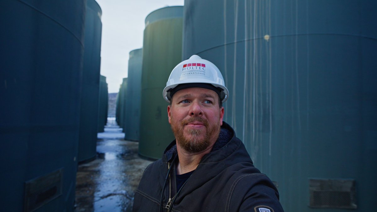 Radioactive Drew tweet media