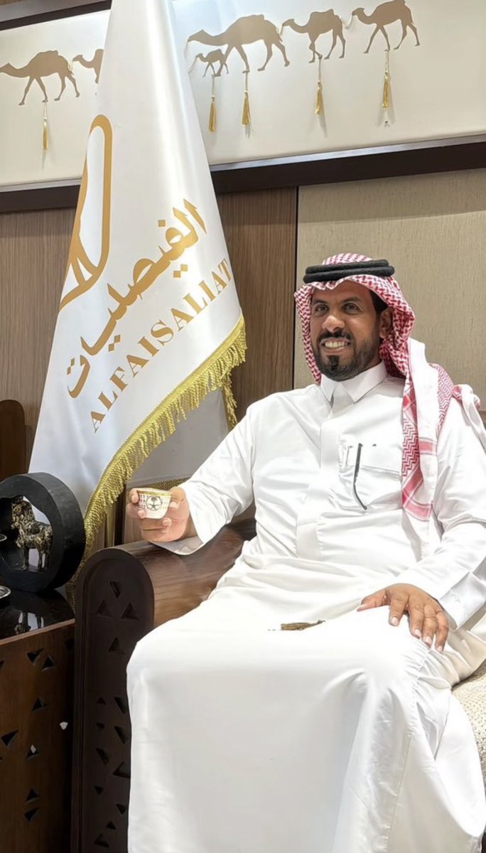 يعجز اللسان عن وصف هذا البطل 
اخلاق وادب ومرجله وحضور مميز 
الله يبيض وجهه ويكثر امثاله :🫡