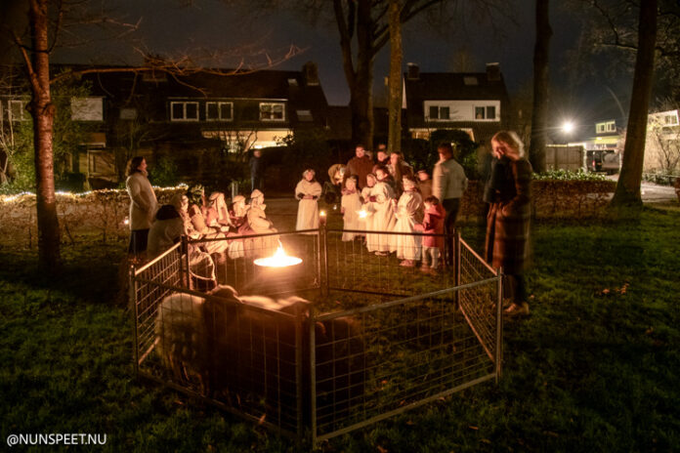 Vrouw rijdt in op bezoekers tijdens lichtjestour in Nunspeet