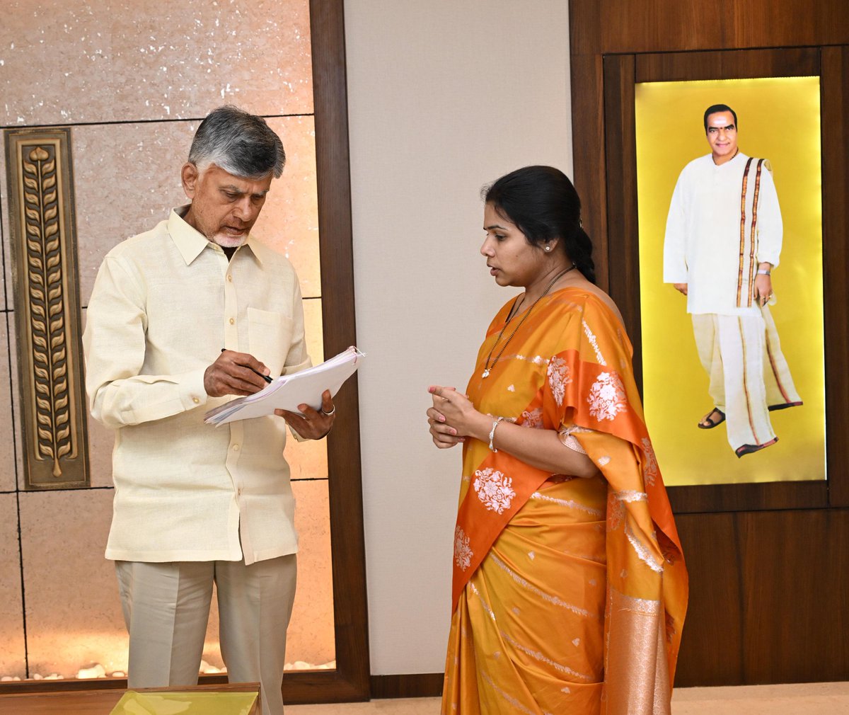 Bhuma Akhila Priya Reddy tweet media