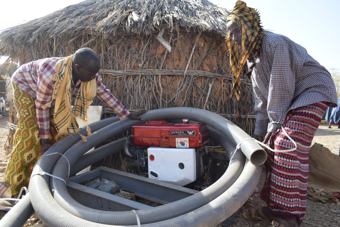 HussienWeytan's tweet photo. Today, I officially handed over a diesel engine to farmers in Hareri Town, Arabia Sub-County. The beneficiaries include small- and large-scale farmers consisting of women, youths, and elders who are actively engaged in agricultural production. This support comes at a critical time, as prolonged drought continues to threaten livelihoods and food security in the area.

The diesel engine will support irrigation and land preparation, enabling farmers to overcome climate-related challenges, increase agricultural productivity, and reduce physical labor particularly for women and elderly farmers. Improved access to mechanized support will help farmers make better use of available land and water resources.

By strengthening agricultural production, this initiative will contribute to improved household incomes and enhanced food security across the community. It also supports farmers in adapting to the effects of climate change while sustaining agricultural activities during dry periods.

This intervention represents a meaningful step toward supporting long-marginalized farming communities and empowering them to engage in agriculture as a reliable and sustainable livelihood.

I remain committed to promoting inclusive development and implementing long-term solutions that build resilience against drought and other climate-related challenges.