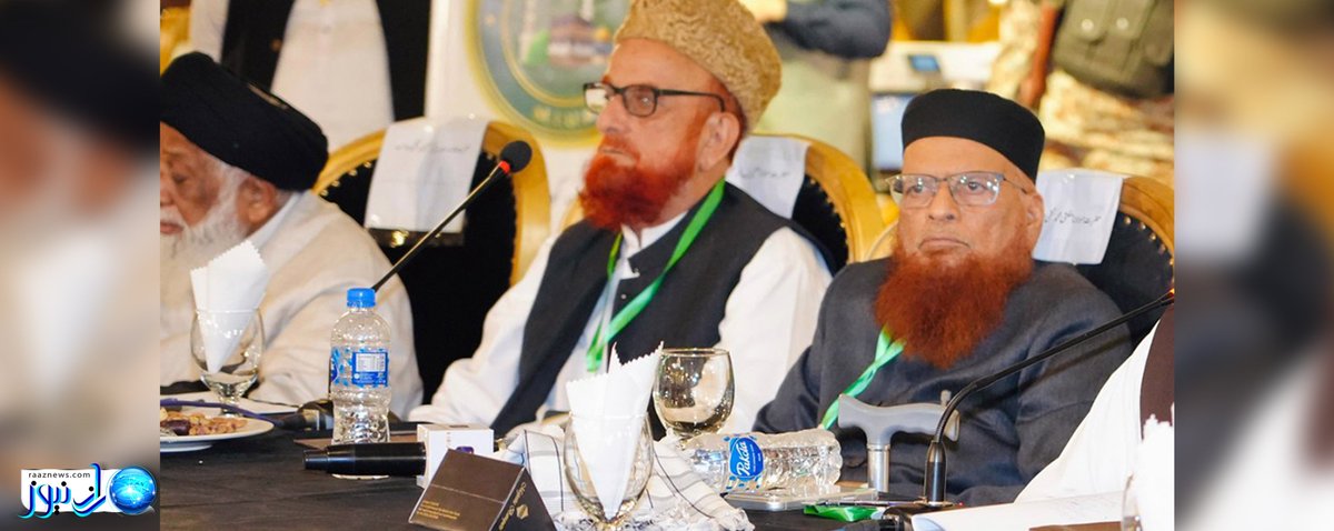 raaznewsen's tweet image. 📰 Prominent Pakistani religious scholar #MuftiTaqiUsmani has sharply criticised reported moves to grant life time Immunity to Pakistan’s Army Chief Gen #AsimMunir, warning that shielding powerful figures from judicial accountability runs against #IslamicPrinciples ⚖️.

Speaking