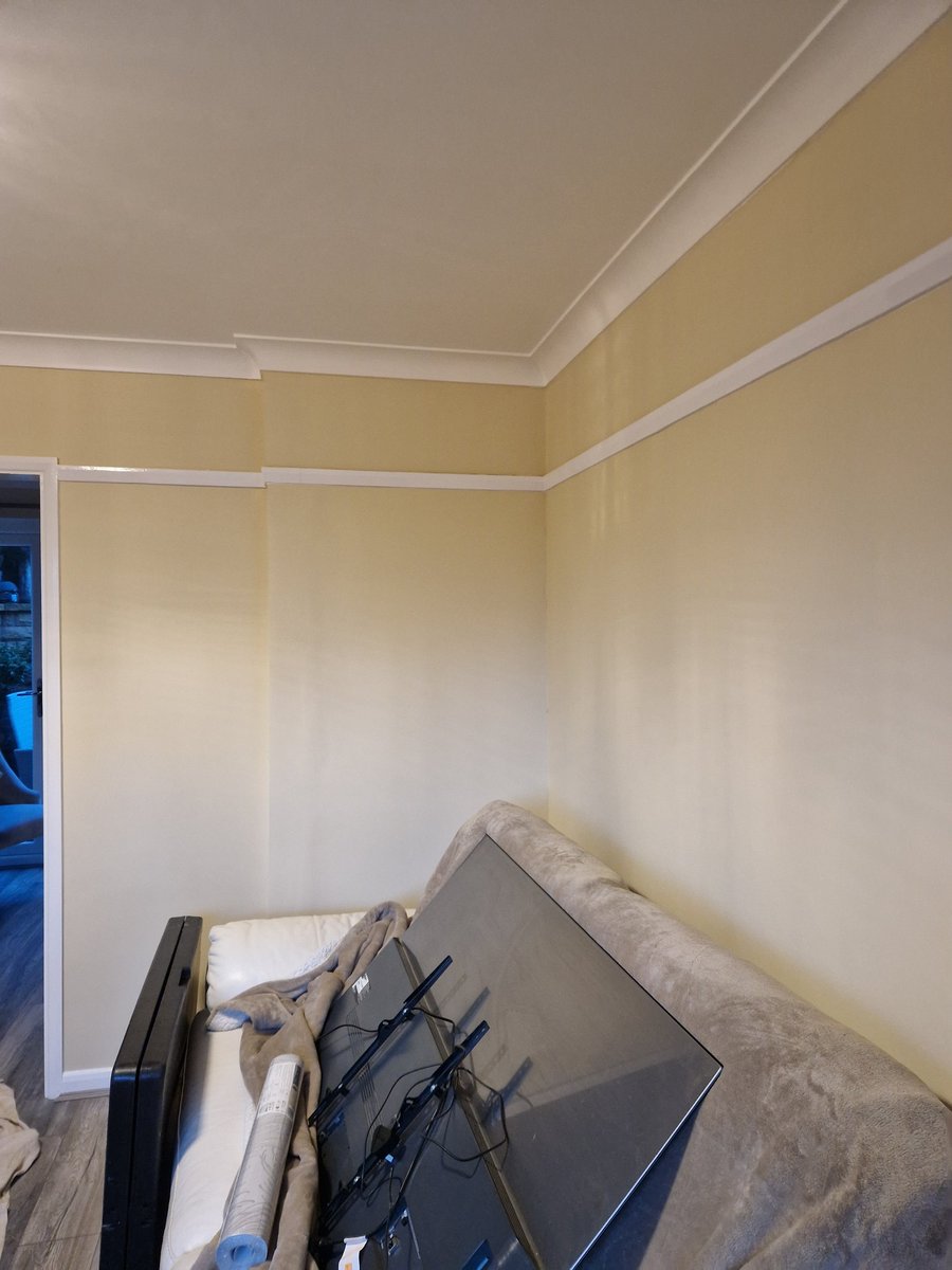 A Decorators Life tweet media