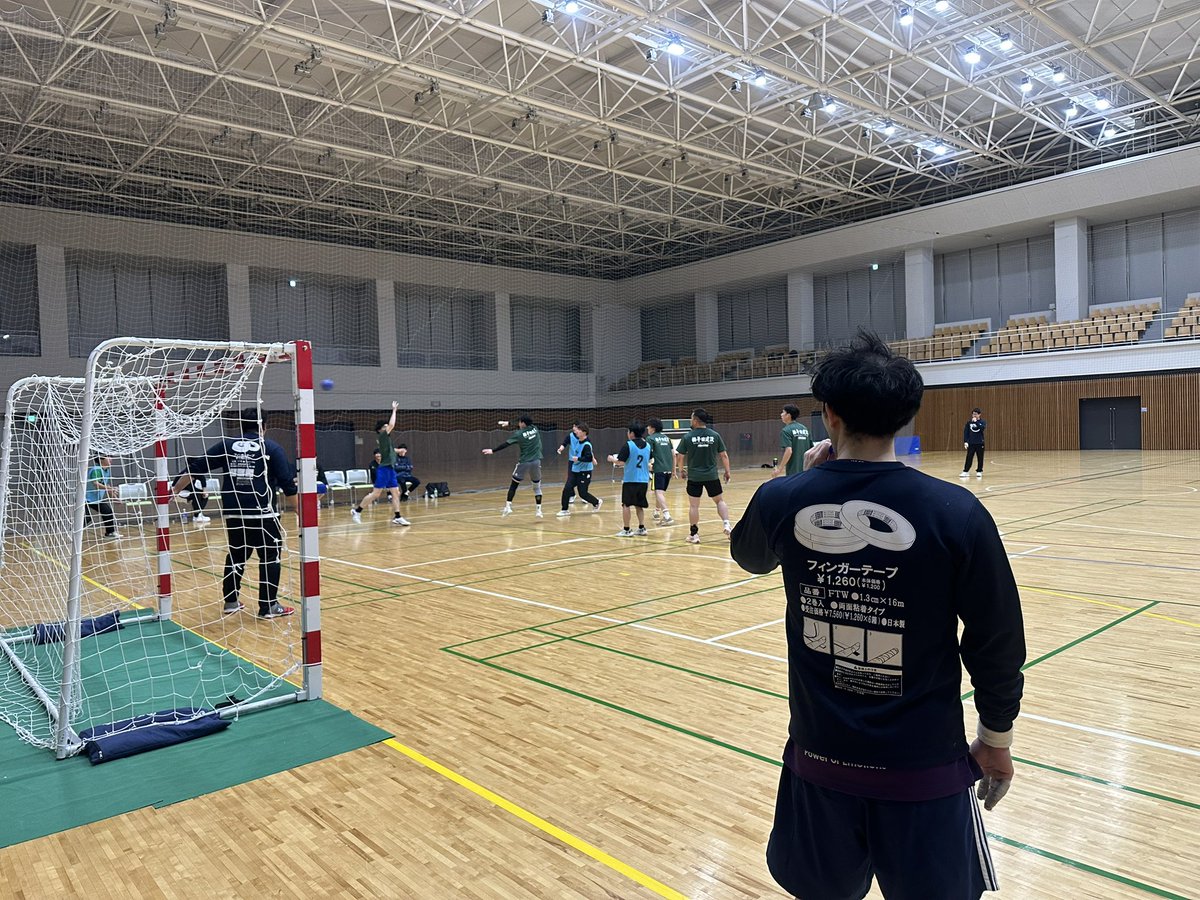 dohoclub's tweet photo. 『ひさしぶりの主催交流会♪』

先週末はひさしぶりに同朋クラブ主催の交流会をおこない、名古屋学院大学男子ハンドボール部さん、県内のＡ登録チームのNuOwlsさん、愛知のクラブリーグでごいっしょしているVaddiesさん、平田建設さんと交流を深めることができました。

#ハンドボール 
#handball https://t.co/E35hrY3tQQ