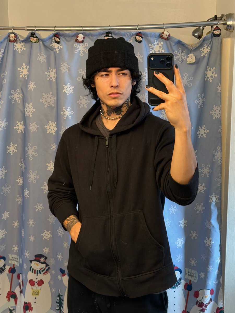 Bragoxx0 tweet media