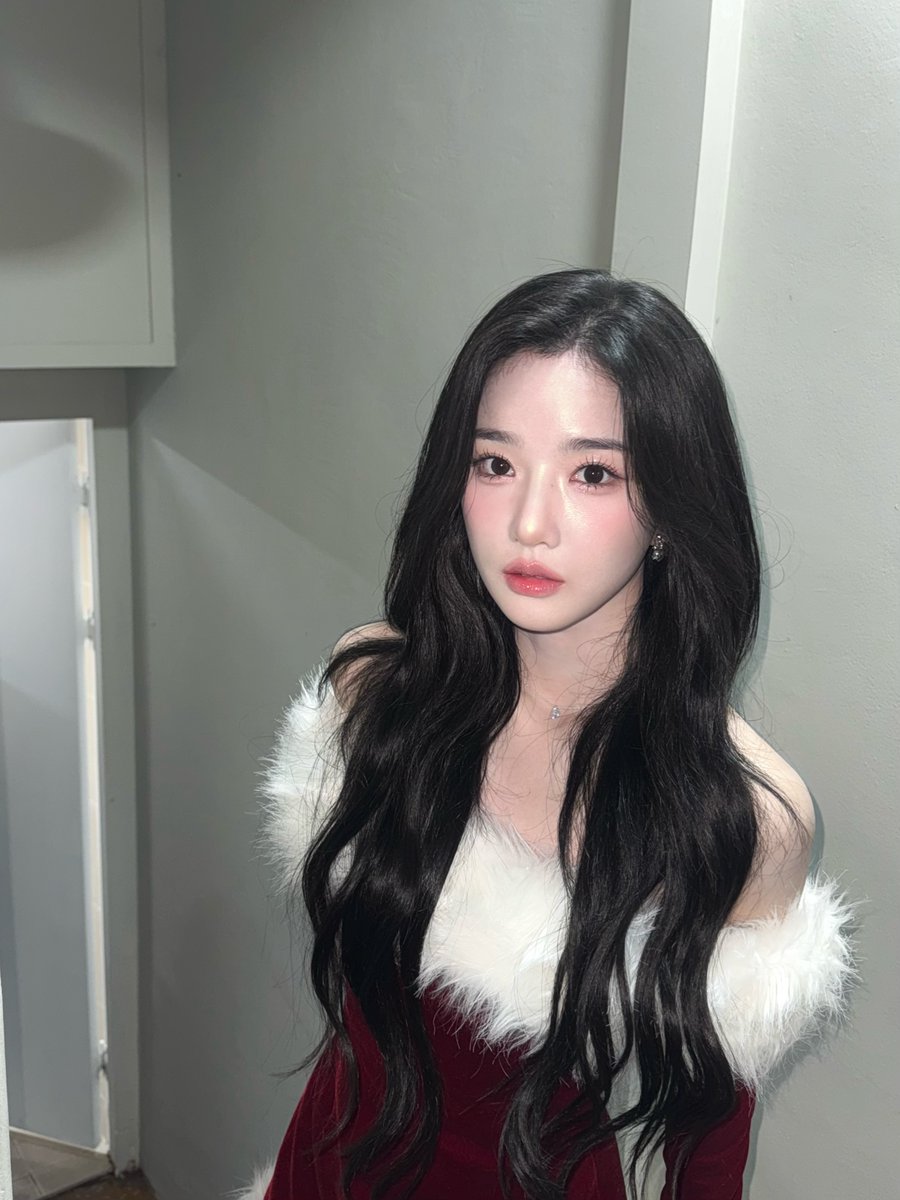 tripleS official tweet media