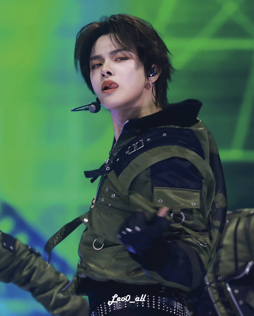 leo0_all's tweet image. 251220 FORMULA @ MMA
#LEELEO #LEO #이리오 #리오 #イリオ
#李理悟 #ALPHADRIVEONE #ALD1
#알파드라이브원