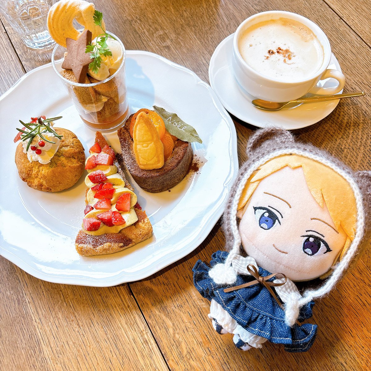 クリスマスプレート🎄
なるちゃんと過ごすイヴ(,,ᴗ ͜ ᴗ,,)

お洋服✧︎ちみ様 <a href="/natsutonuito/">ちみ：5/5 arteVarie</a> 
ボンネット✧さより様 <a href="/kiki_st2544/">さより︎</a>