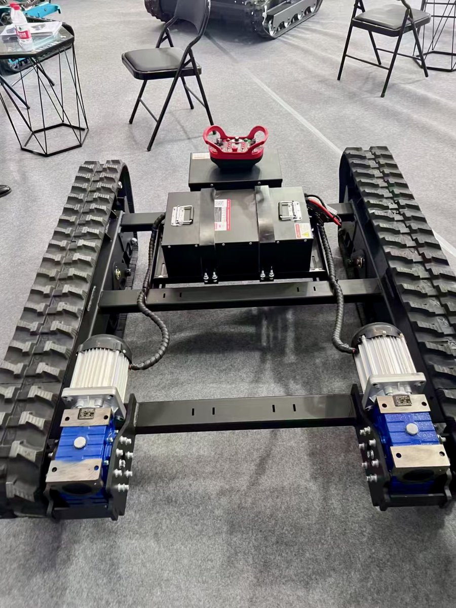 HeavyKenMachine's tweet image. What are we really talking about when we discuss reliability of Skid Steer Loader?Material Selection:
Key gears use 20CrMnTi carburizing and quenching
#ConstructionMachinery #HydraulicSystems #TravelMotor #ManufacturingProcess #Skidsteerloader