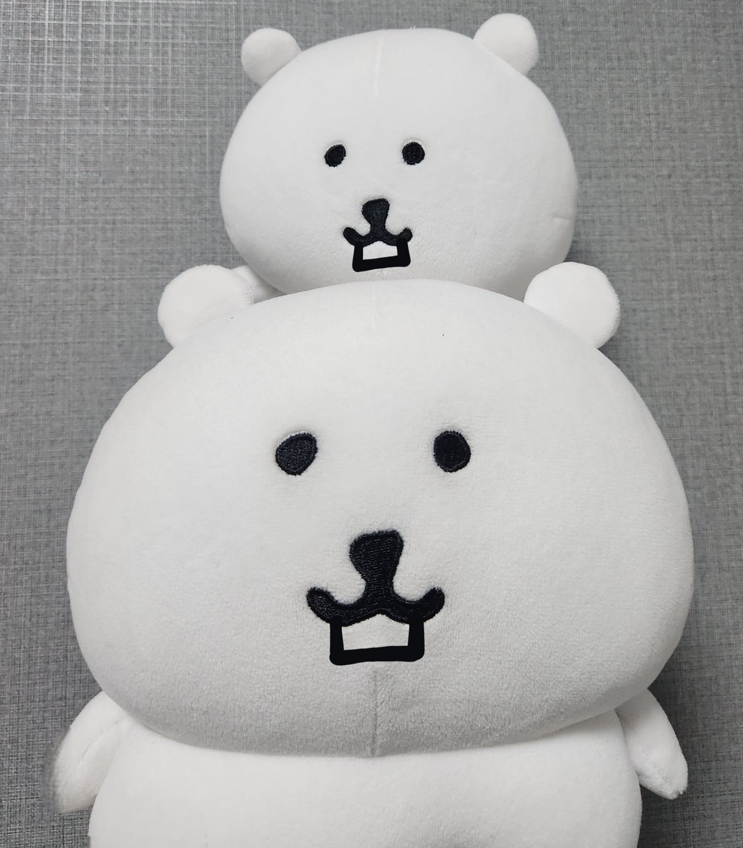 " 얼굴 너무 크고 " 
                                   " 얼굴 너무 크고 "
           " 얼굴 너무 크고 "