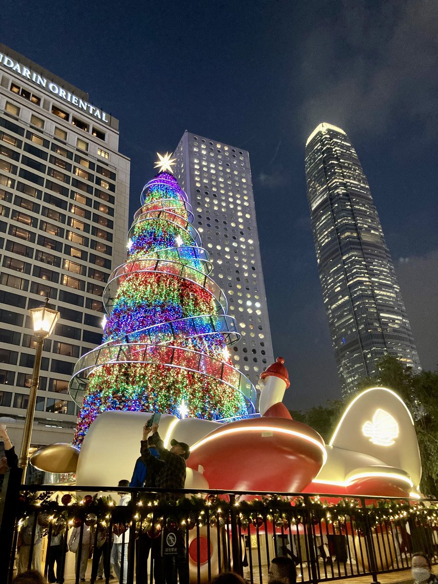 Profbluejay's tweet image. In Hong Kong now. Any moots here?😉