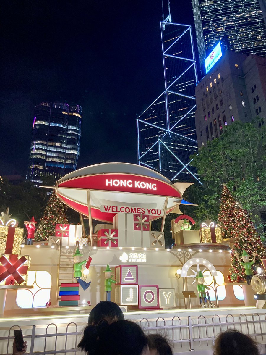 Profbluejay's tweet image. In Hong Kong now. Any moots here?😉