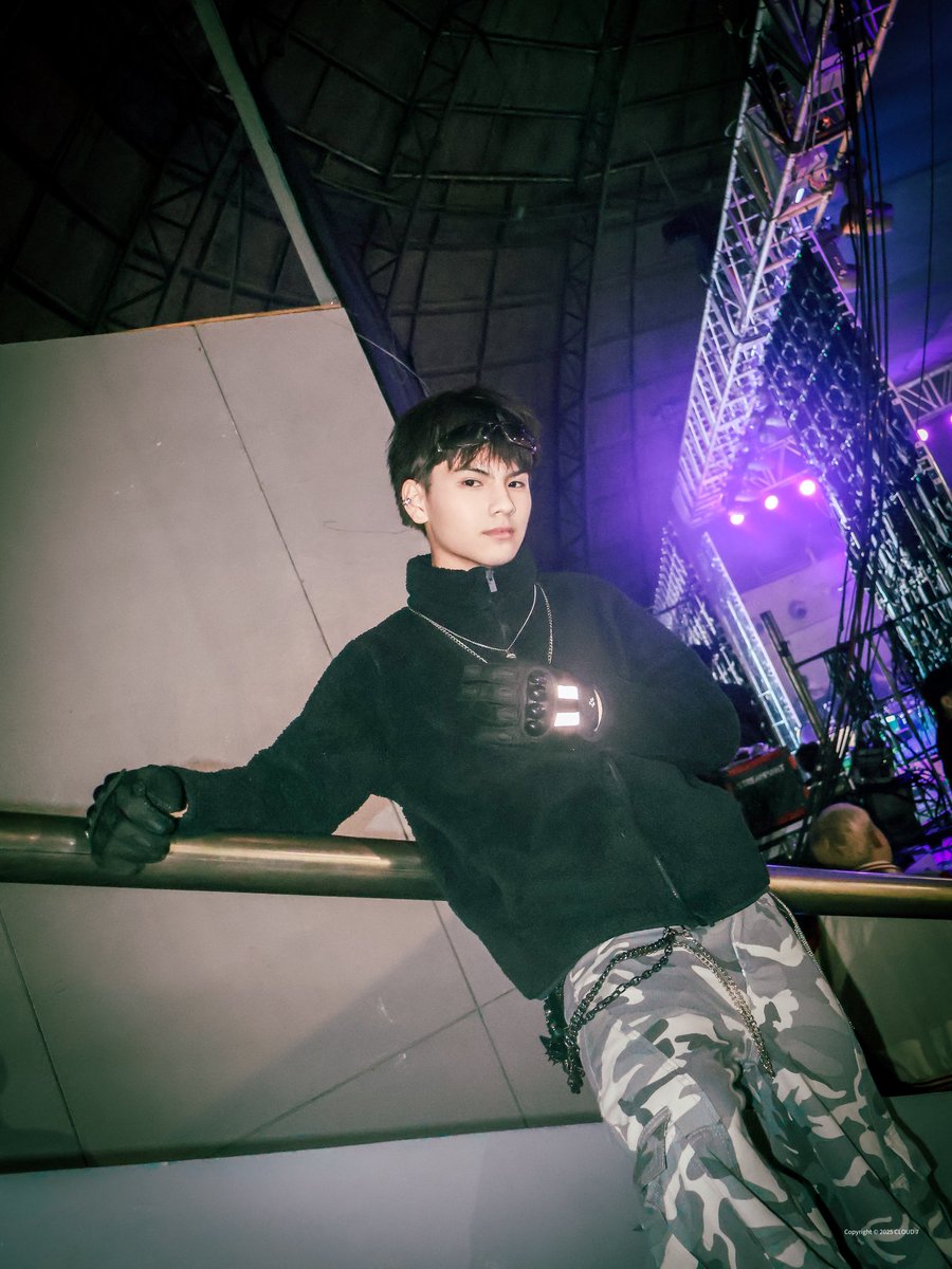 cloud7_ph's tweet image. [#PhotoSeries / #C7_FIAN] [122325]

No warm-up. Ready for the noise.

More on IG #CLOUD7_ph