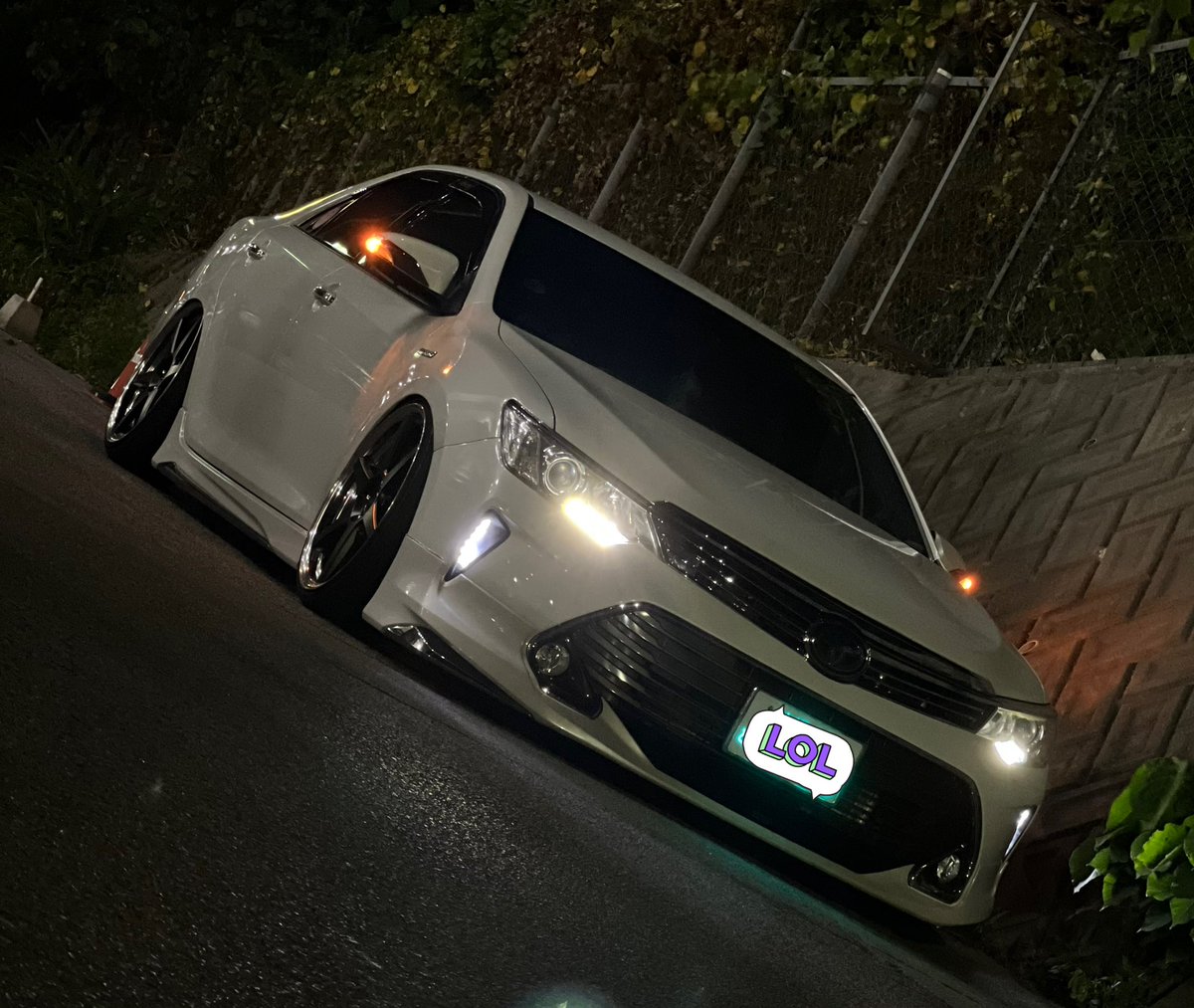 OKi8088's tweet photo. 免許取ってすぐこの車買って
5年と2ヶ月経ったのか。早いなー
まだまだ元気に狭い沖縄走ってもらわんとね

なんでも良いけど、
年明け早々切られる未来しか見えん。爆笑
こんなん乗ってたら当たり前よな爆笑

分かる人には分かる車だから
身バレ案件さこれ爆笑🤣 https://t.co/anPIvipxIt