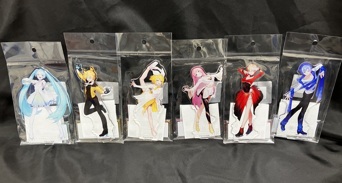 グッズ情報】 1号館3階にて 《初音ミクシリーズ アクリルスタンド》 が