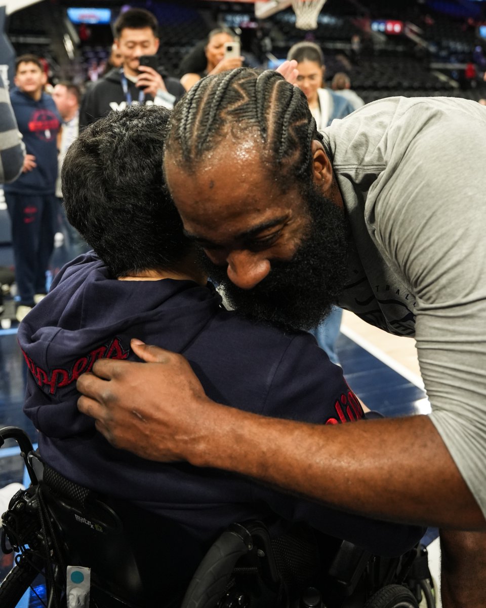 LAClippers's tweet image. Shoutout @JHarden13's good luck charm 🤞