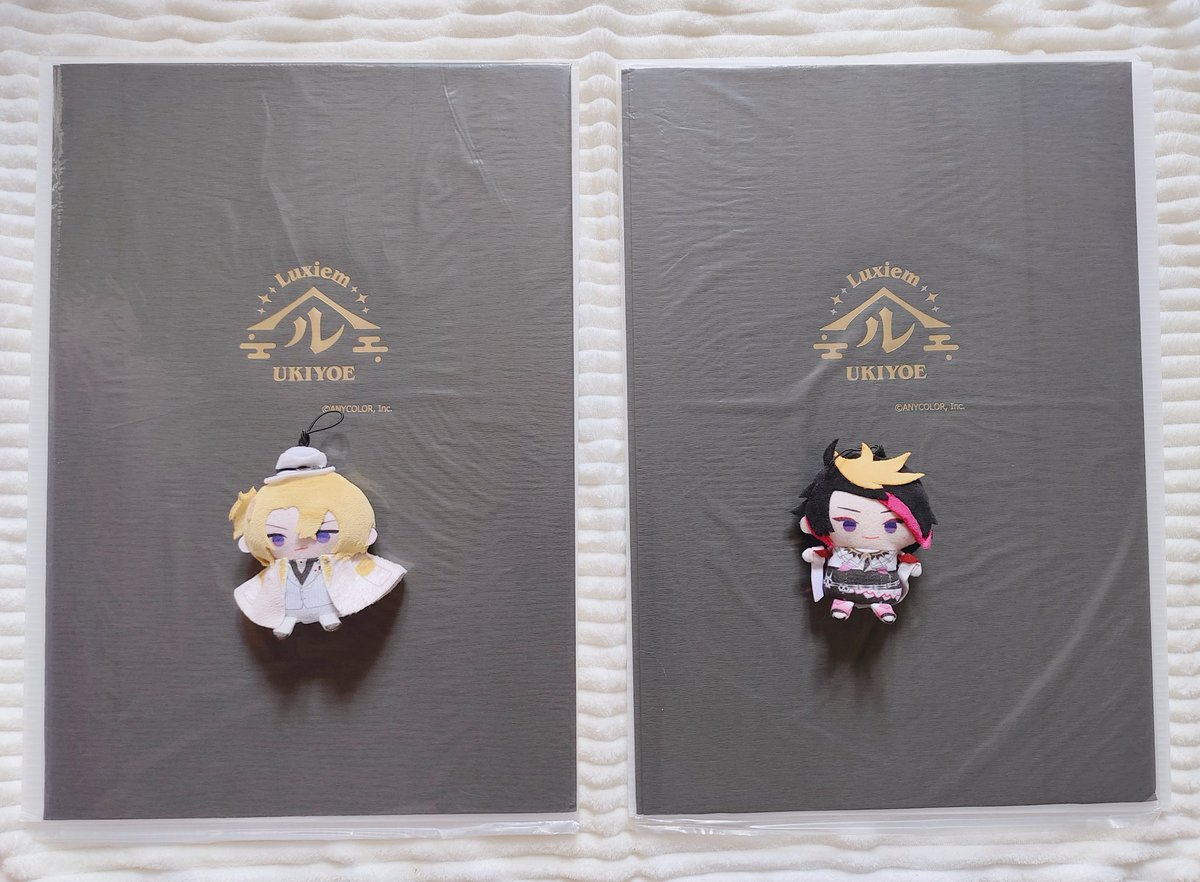 「They arrived!! And they're soo beautiful」|Enki @main account is back💜✨のイラスト