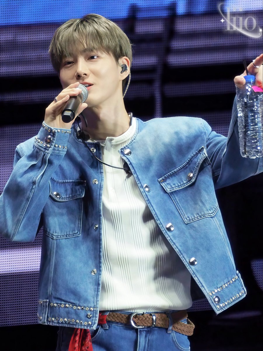 EXOLxiaoli's tweet photo. 251214
EXOFM🐰
#김준면 #SUHO #EXO https://t.co/BOq8U9pHPK