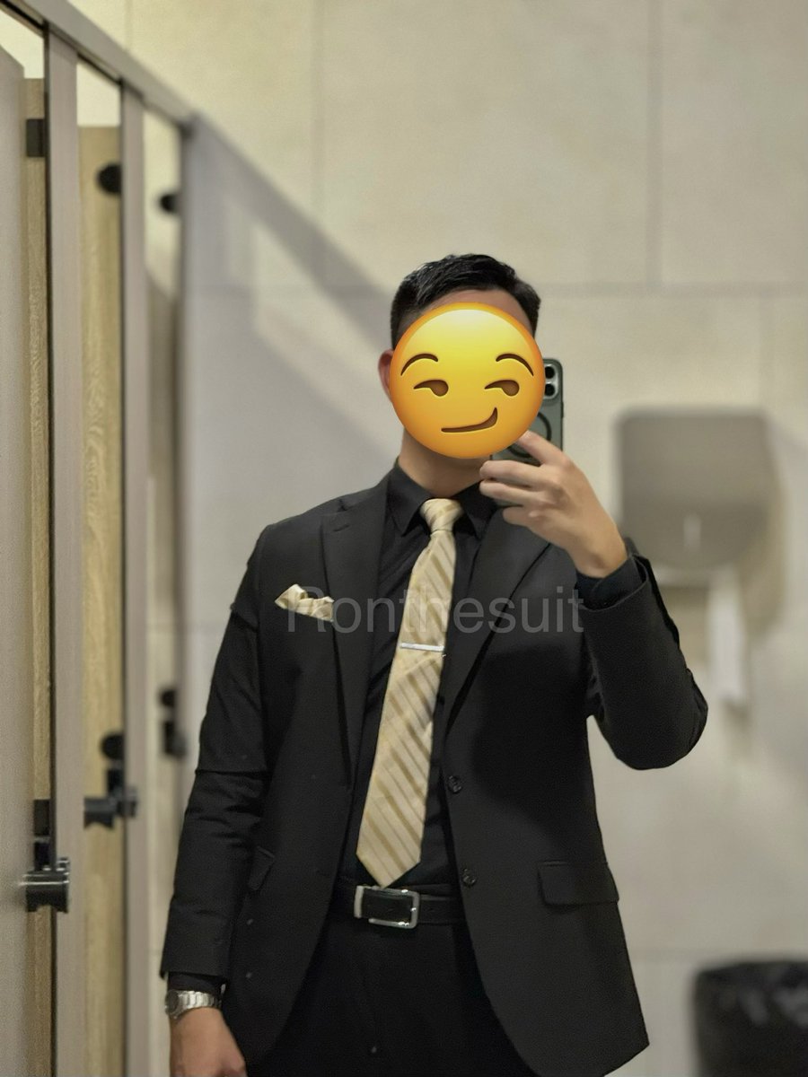 ronthesuit tweet media