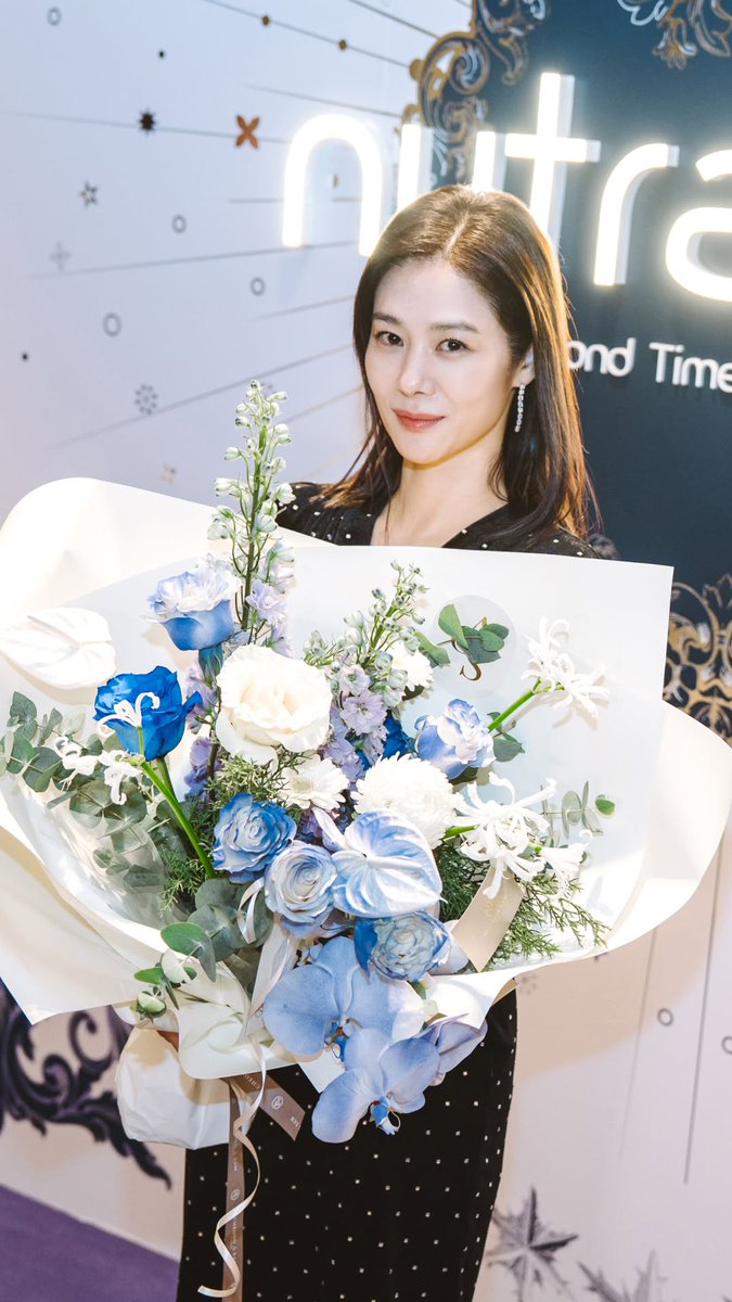 JaneLovesMKHJ2's tweet photo. Ms. Kim Hyun Joo for NutraKOS' Beyond Time, We Recover Event
#김현주 #KimHyunJoo #누트라코스 #NutraKOS https://t.co/2c8AXuy1Mf