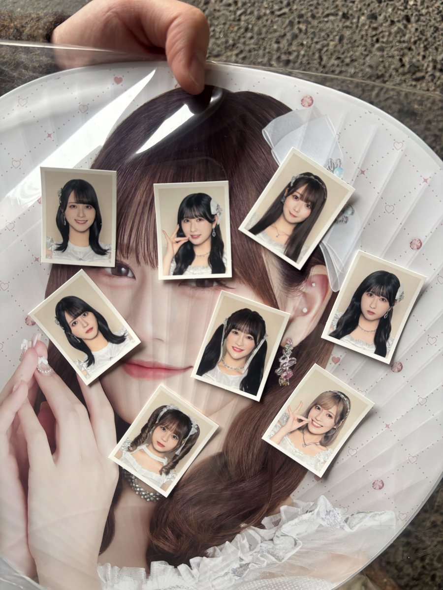 郁 tweet media