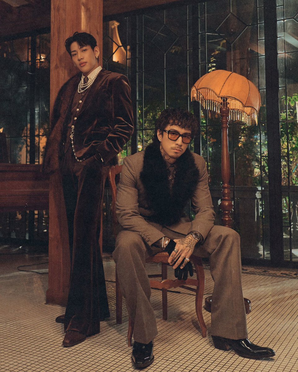 Theupclose's tweet image. TIMETHAI ปล่อยซิงเกิลใหม่ “T2T” ส่งความสนุกท้ายปี
ชวน BamBam ร่วมฟีทเจอริ่งในไวบ์สุดเท่ ! 

📌facebook.com/share/p/1AQCYy…

#T2TTIMETHAIBamBam_MV
#T2TTIMETHAIBamBam #T2T 
#BamBam #TIMETHAI