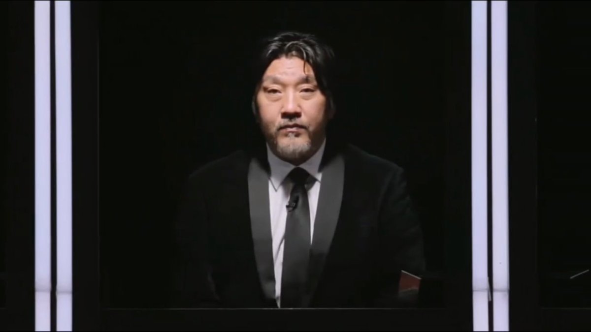 sumono_ura's tweet image. ㄹㅇ균솊 바빠서 밀랍인형 혹은 AI합성 해놓은줄 알았는데 바로 다음장면 빵끗 웃으면서 인사하는거 보고 안심함