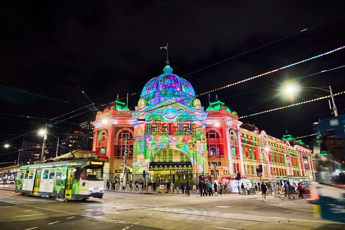 JacintaAllanMP's tweet image. A bit of Christmas magic from around the city. Just one more sleep to go.

📸 @cityofmelbourne