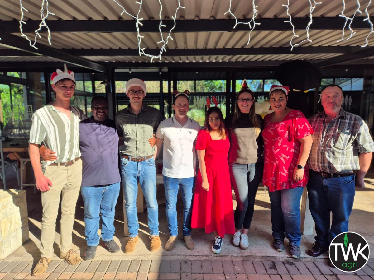 TWK_Agri's tweet photo. Christmas Eve reflections 🎄
A special year-end celebration with our TWK Corporate Services &amp; IT teams — grateful for the people who keep everything running all year long.

Wishing everyone a peaceful and joyful Christmas Eve.

#TWKAgri #ChristmasEve #TeamTWK #YearEndFunction https://t.co/nphdpAZ0qw