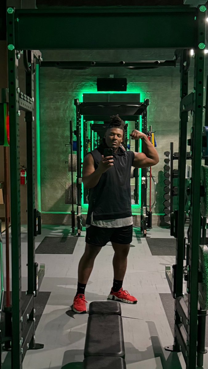 R.K. Russell tweet media