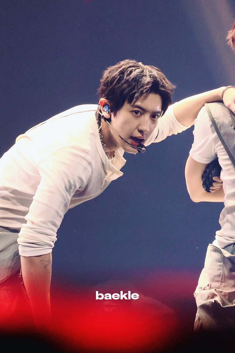 2025.12.20 MMA

메리 크리스마스🎄

#EXO #엑소 #weareoneEXO 
#찬열 #박찬열 #CHANYEOL  #朴灿烈
#EXO_MMA2025 
#엑소_2025멜론뮤직어워드
<a href="/weareoneEXO/">EXO</a>