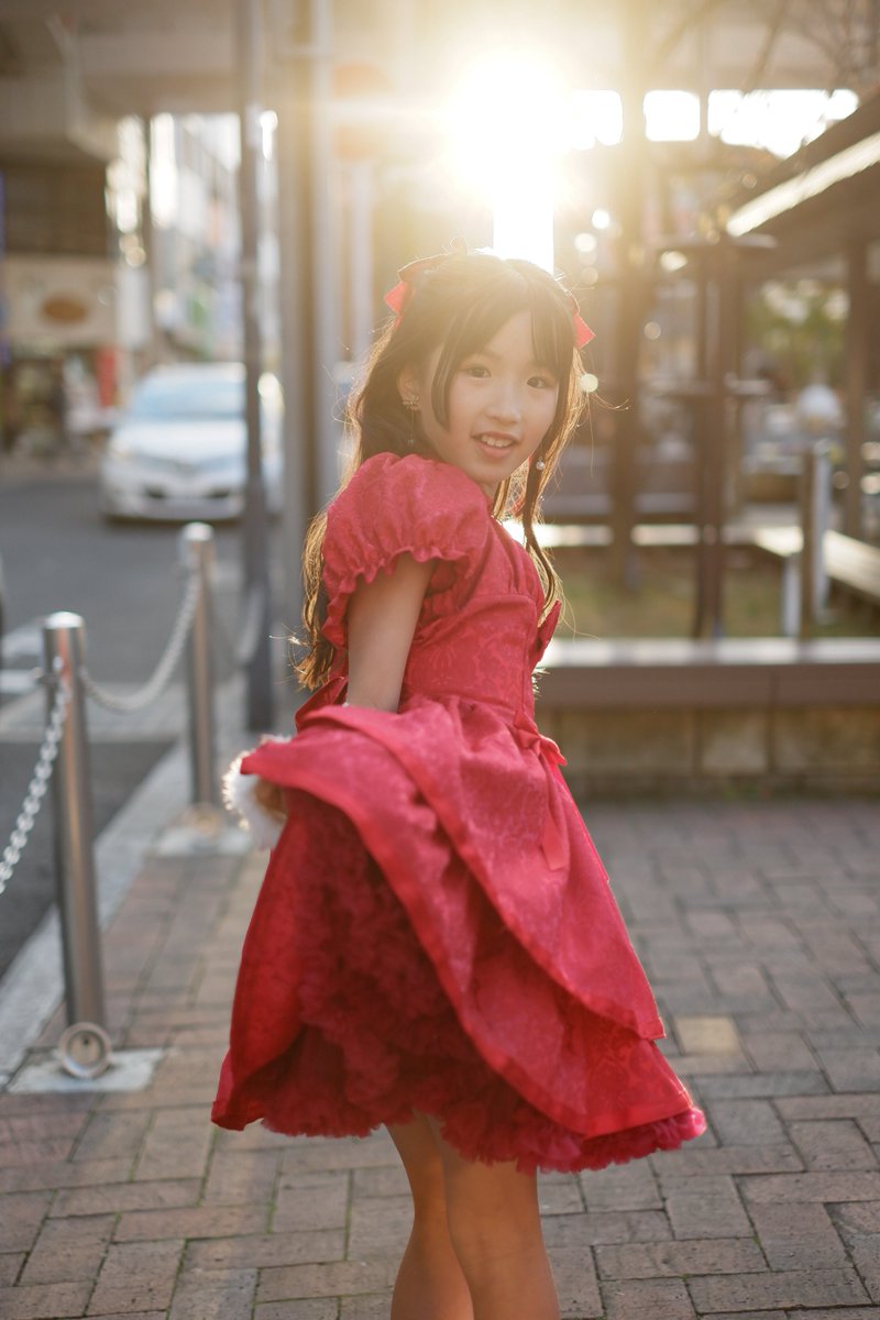 秒撮📸 めいめいちゃん✨ お嬢さま、スカートひらりは もうちょっと