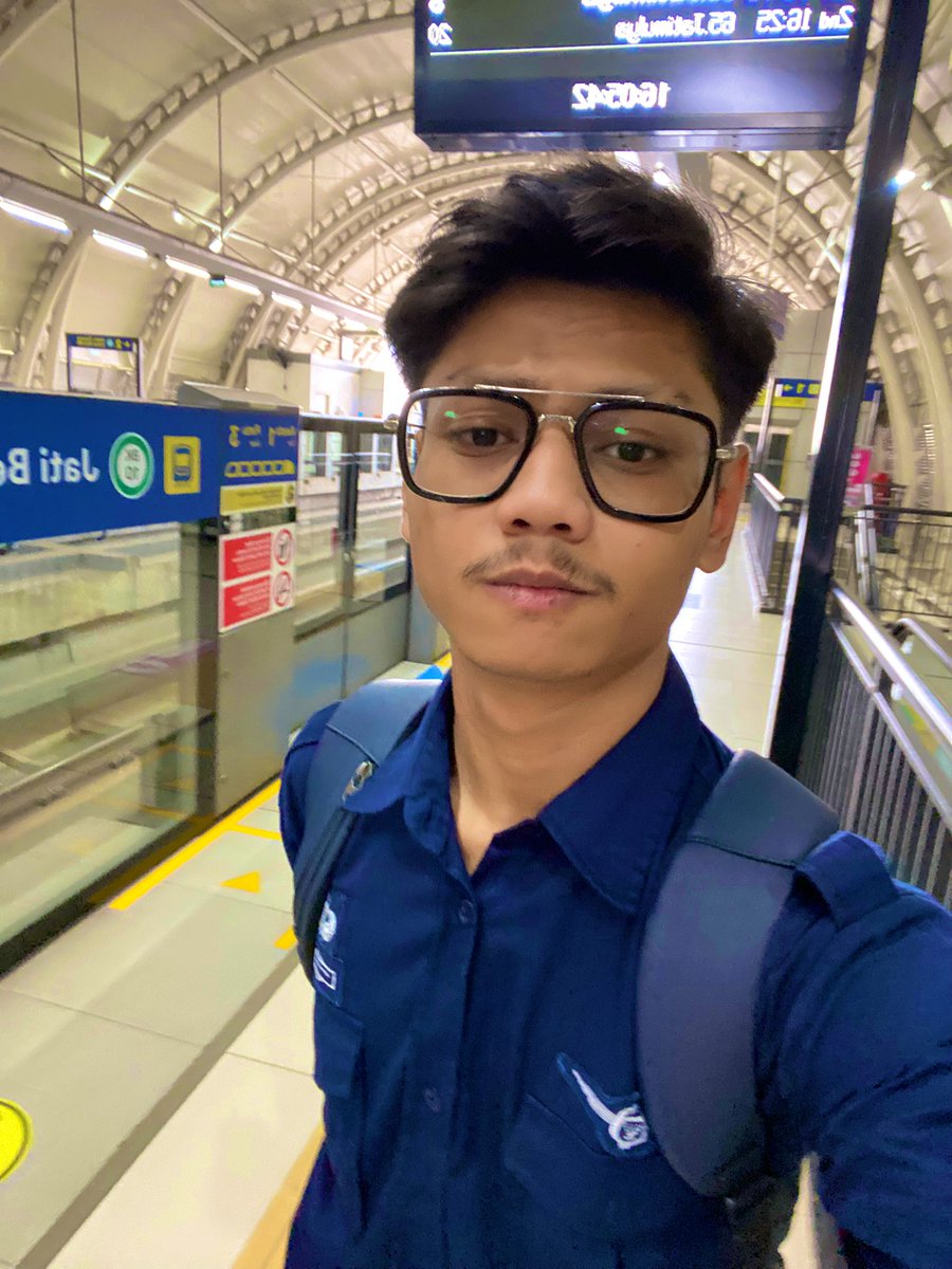 ketemu, colek aja.
*titidnya