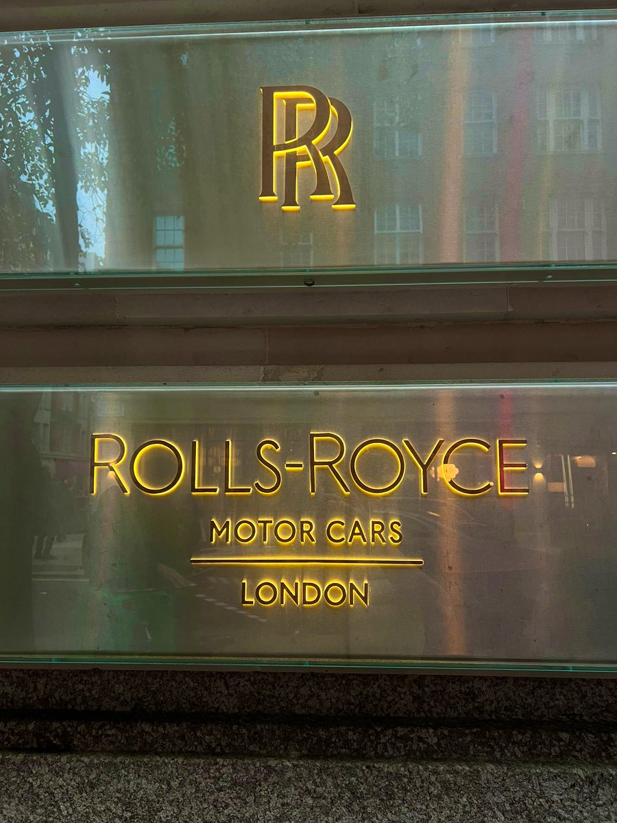 Maneq_'s tweet image. ❄️