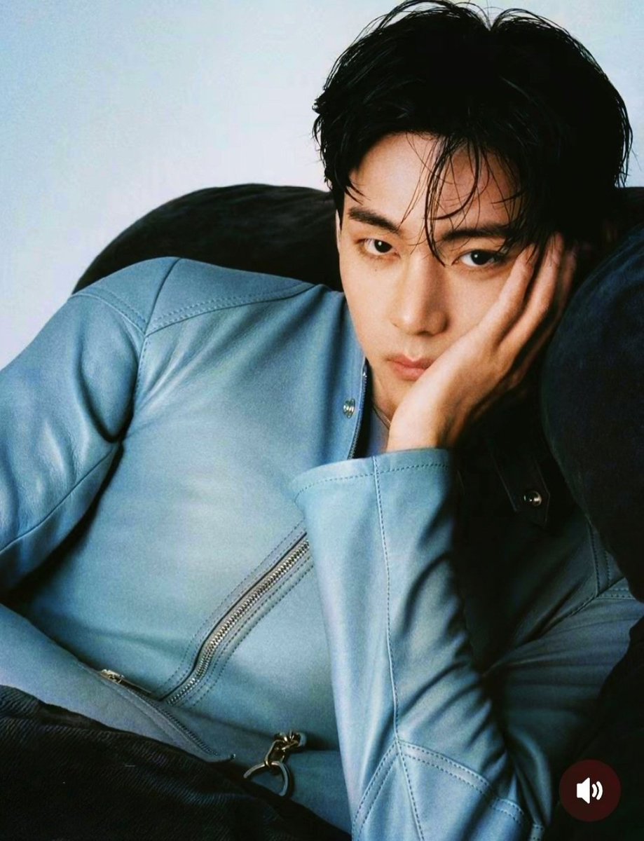 archivefortae's tweet image. HIM