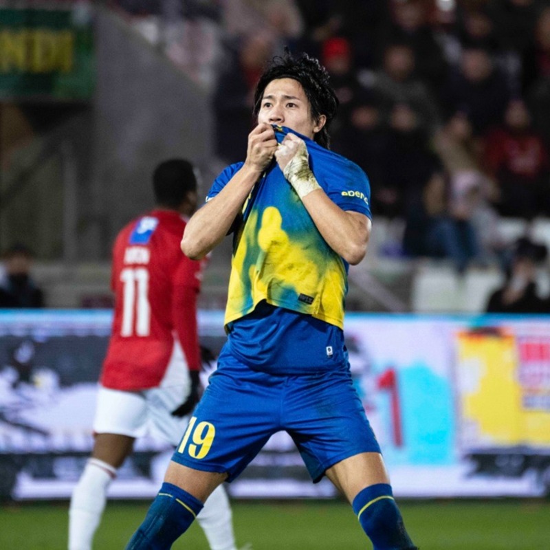 🟡独占インタビュー前編🔵 「サッカー自体はめちゃくちゃ楽しい。でも