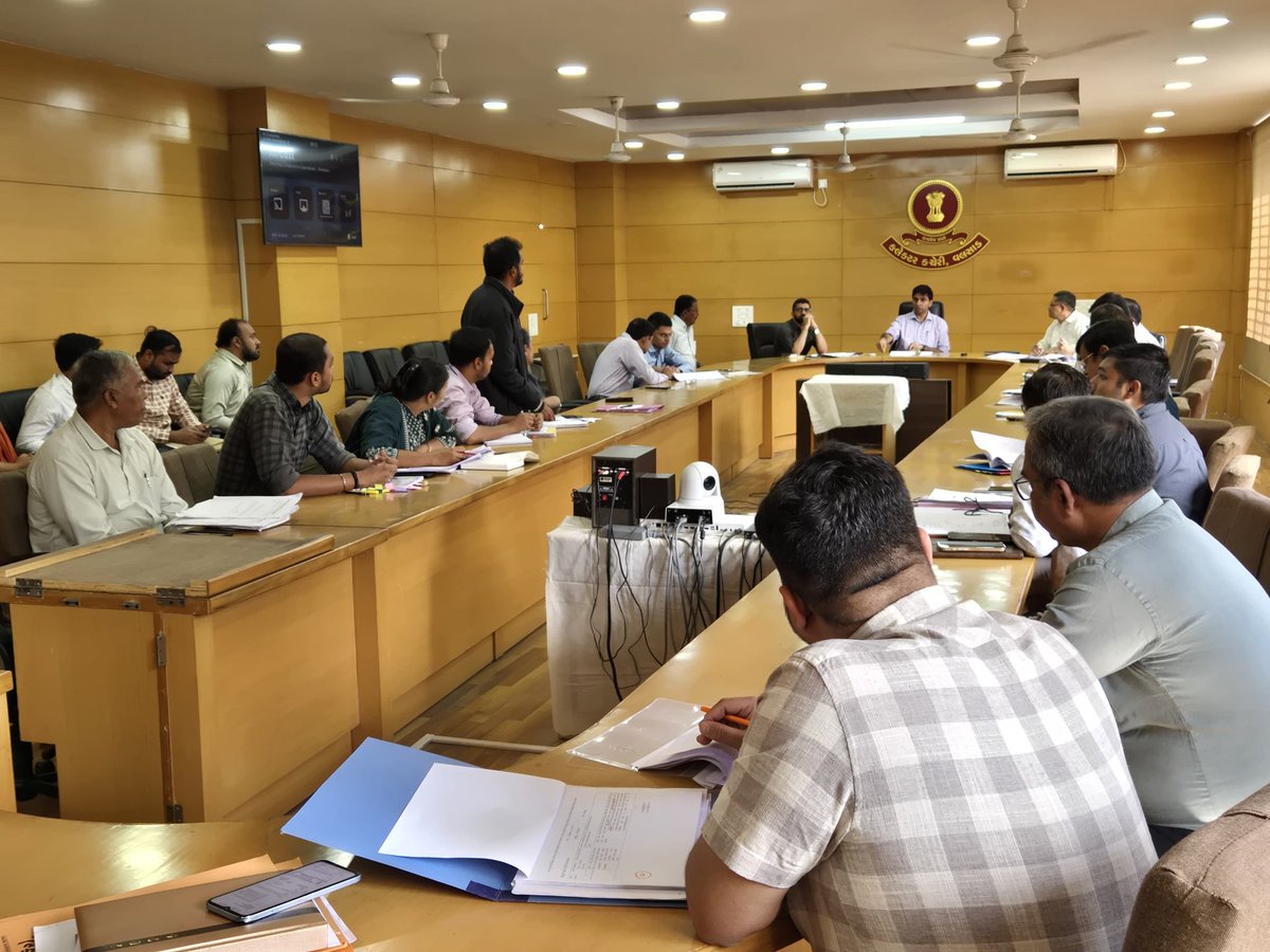 Collector Valsad tweet media