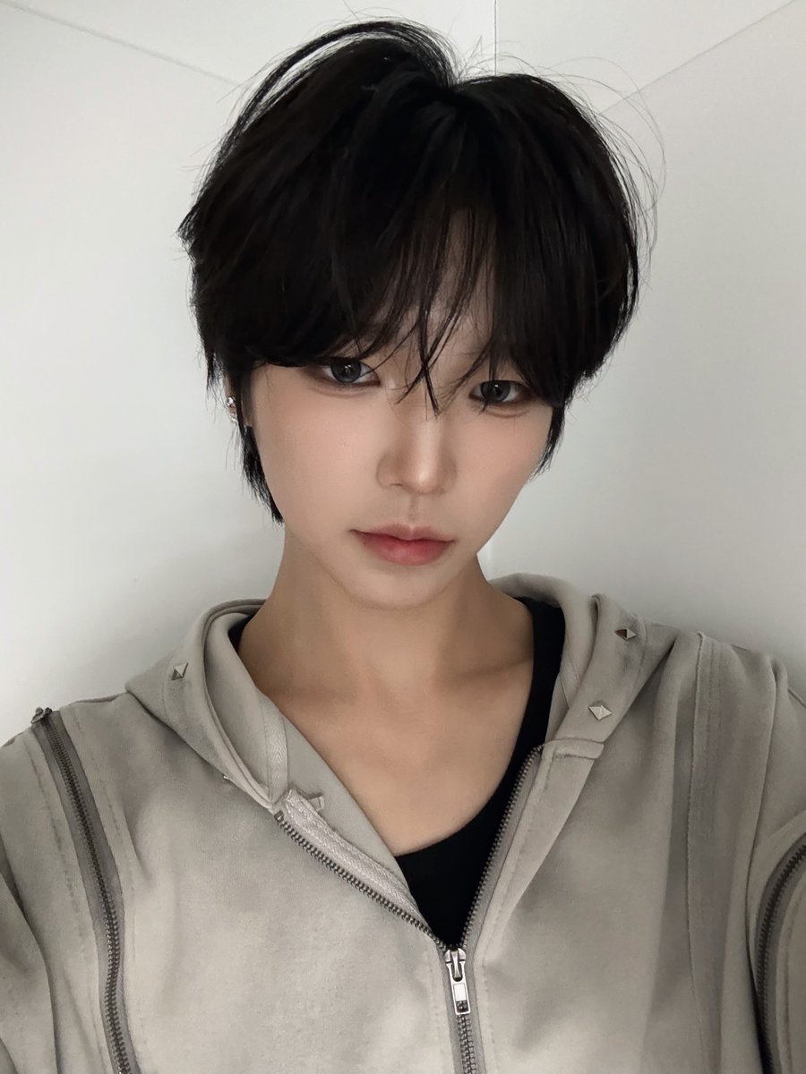 idntt_cosmo's tweet image. 겨울 ❄️

#idntt #아이덴티티 #アイデンティティ
#unevermet #이재영 #leejaeyoung