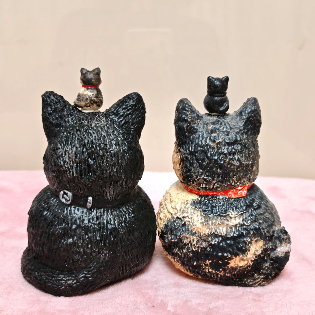 少しずつオーダーしてくださって歴代ネコチャンズの鏡もちを揃えて