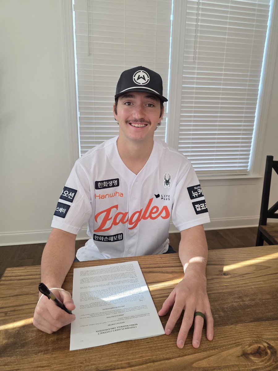 hoodi_thespace's tweet image. 외국인 투수 오웬 #화이트 영입🦅

✔️최고 155㎞/h, 평균 149㎞/h의 패스트볼을 바탕으로 커터, 스위퍼, 커브, 체인지업 등 다양한 구종을 좌우 넓게 활용 
✔️2023년부터 2025년까지 3시즌 연속 메이저리그에서 출전경험 

오웬 화이트의 소감💬
”KBO리그에서 뛰는 것은 저에게 뜻깊은 도전이자 야구…