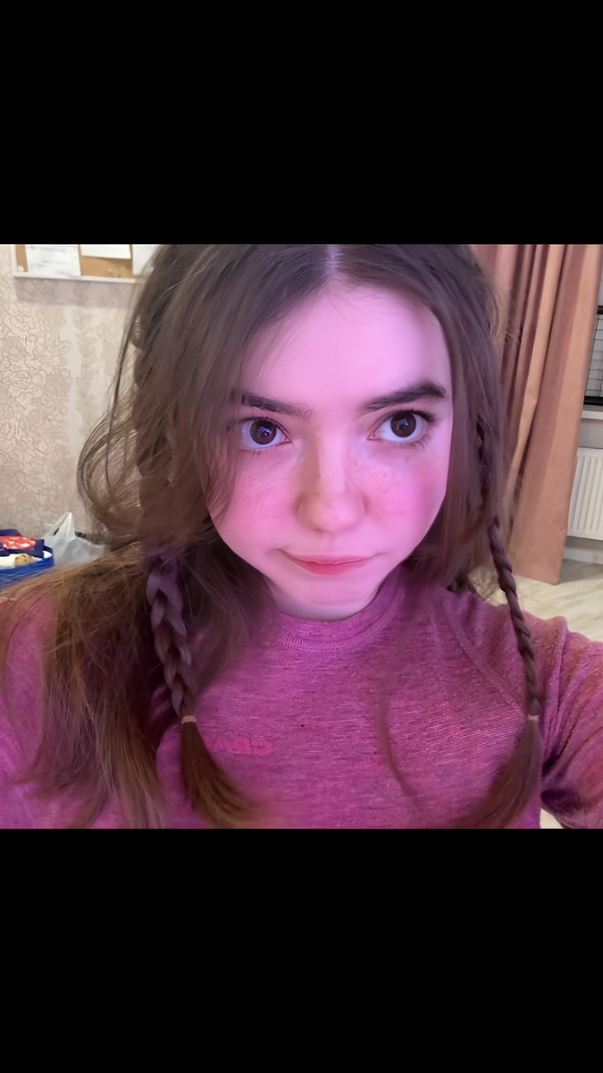 plumpy_evaa's tweet image. Why are guys scared to say hi to me? 😭🖤 x