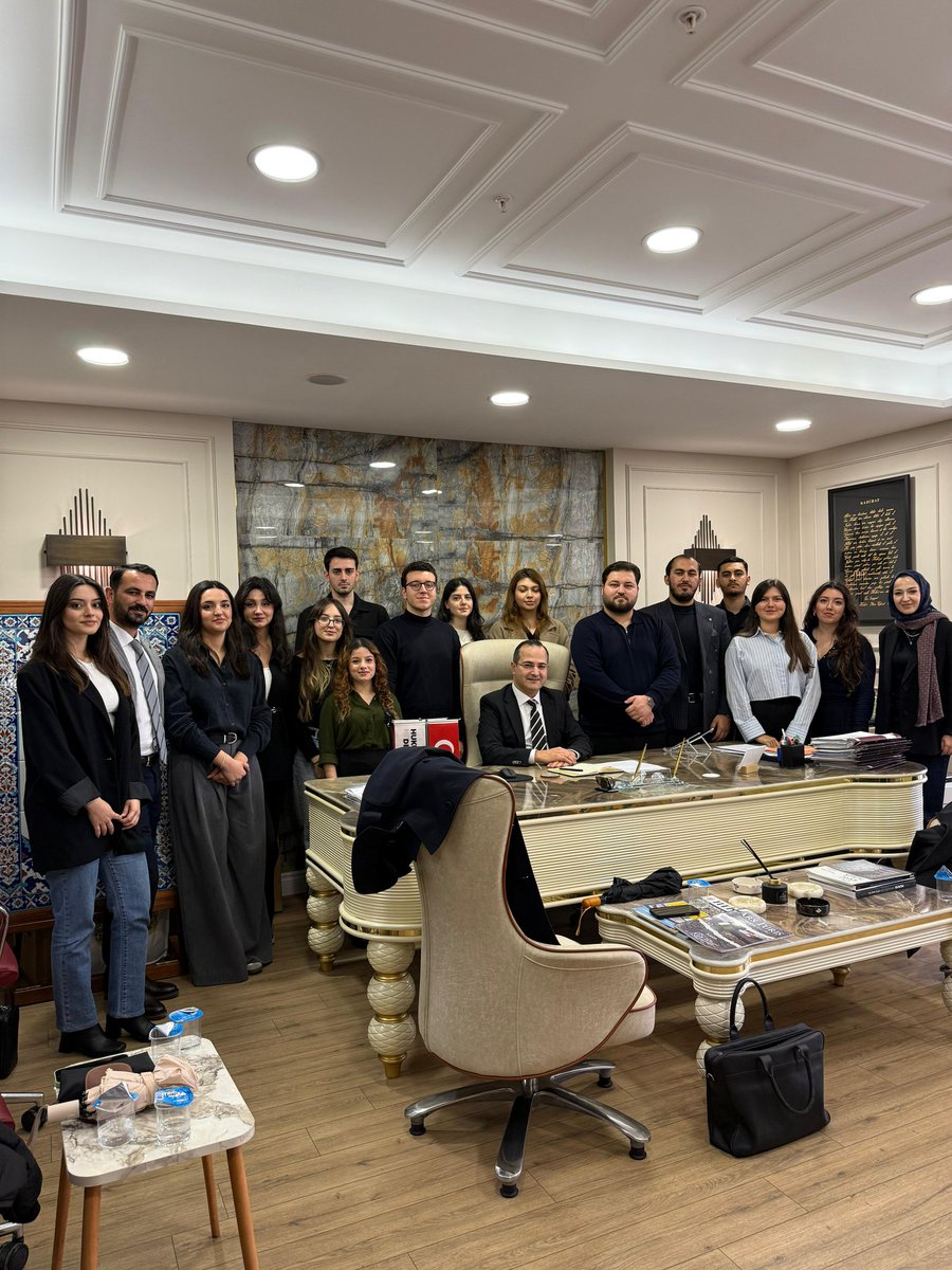 HD Gençlik Komisyonu tweet media