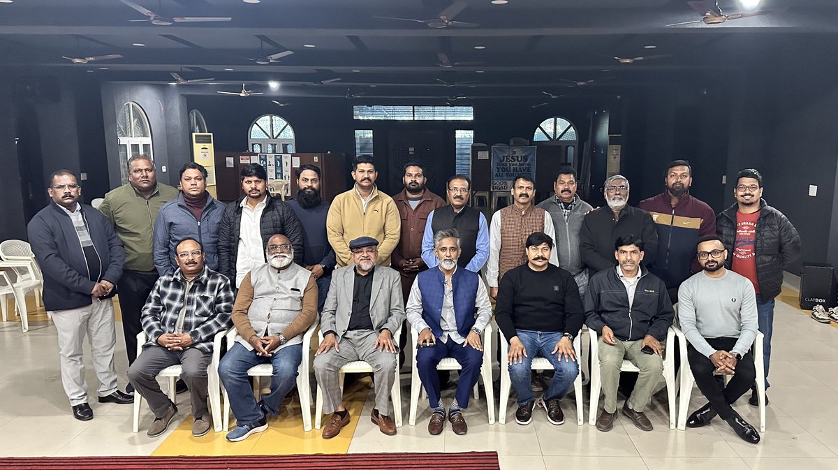 kanishksinghIN's tweet image. देश में दलित समाज और ईसाई समुदाय पर लगातार हो रहे अत्याचार बेहद चिंताजनक हैं। पीड़ितों को न्याय और दोषियों को सख़्त सज़ा मिलनी चाहिए। इंसाफ़ की आवाज़ को दबाया नहीं जा सकता।
इस लड़ाई को हम सात मिलकर मज़बूती से लड़ेंगे।
#न्याय_की_मांग #मानवाधिकार #Atrocities