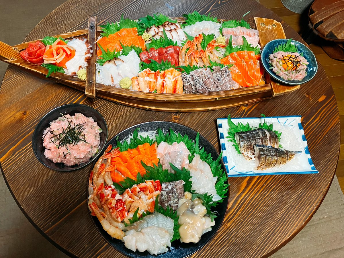 お取り寄せの刺身で 娘の同期、上司も招いて 舟盛り宴会🐟✨ 北海道
